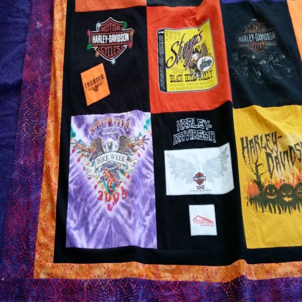 T-SHIRT QUILT WITH BORDER